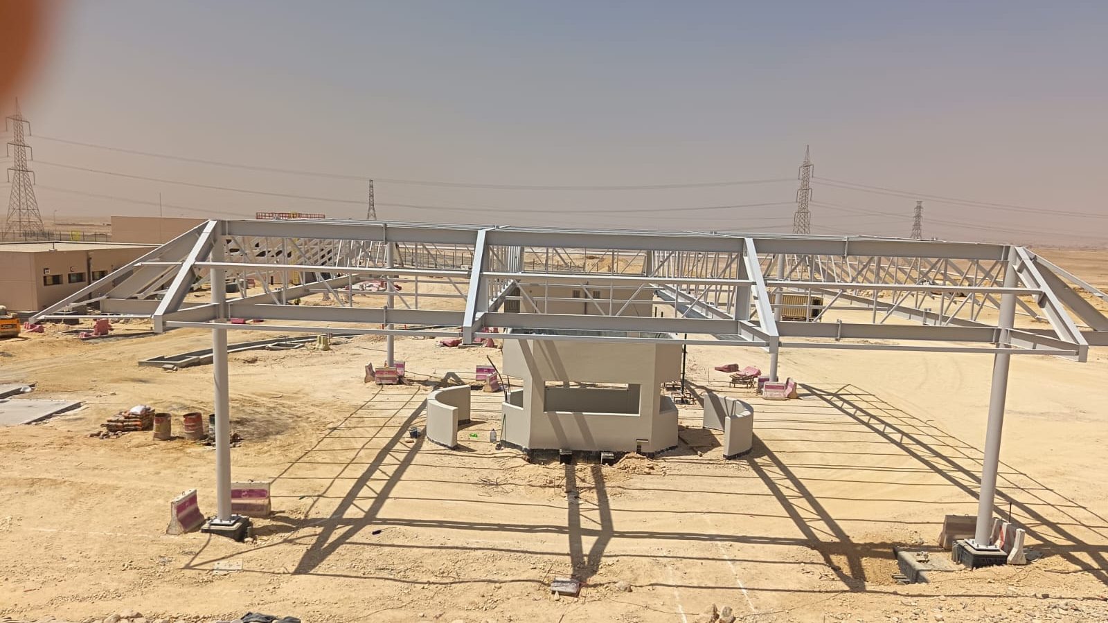 Steel hangar frame erected by Mega Structure